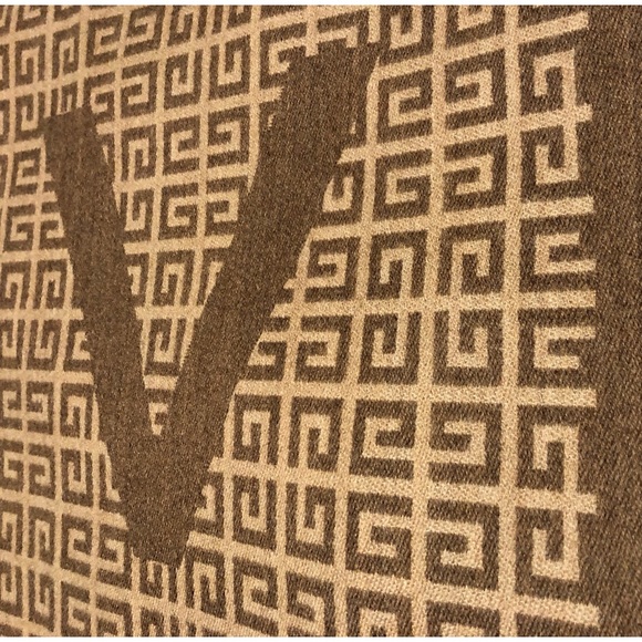 🤎 BNWT GIVENCHY SCARF 🤎 - Picture 6 of 9